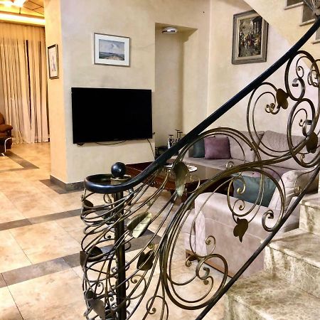 Luxury Tumanyan Apartment เยเรวาน ภายนอก รูปภาพ